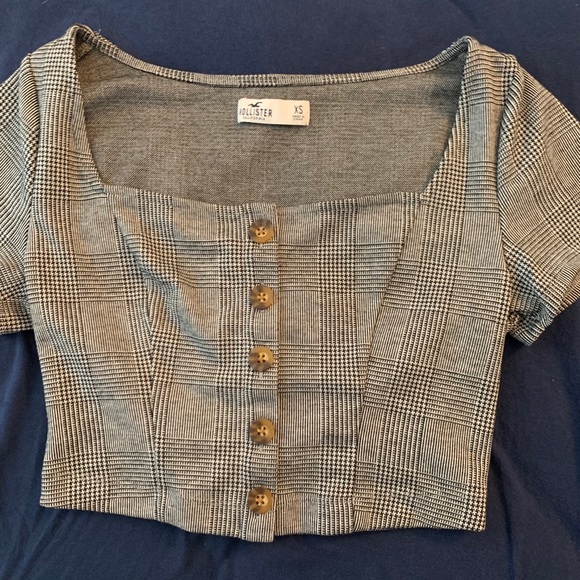 Hollister Cropped Buttoned Top XS - Picture 4 of 5